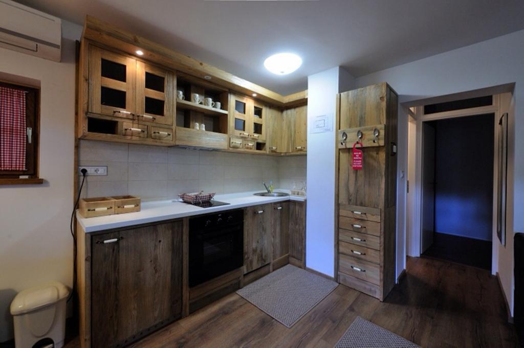 Apartment Drvena Kuca Mreznica Gornji Zvečaj 客房 照片
